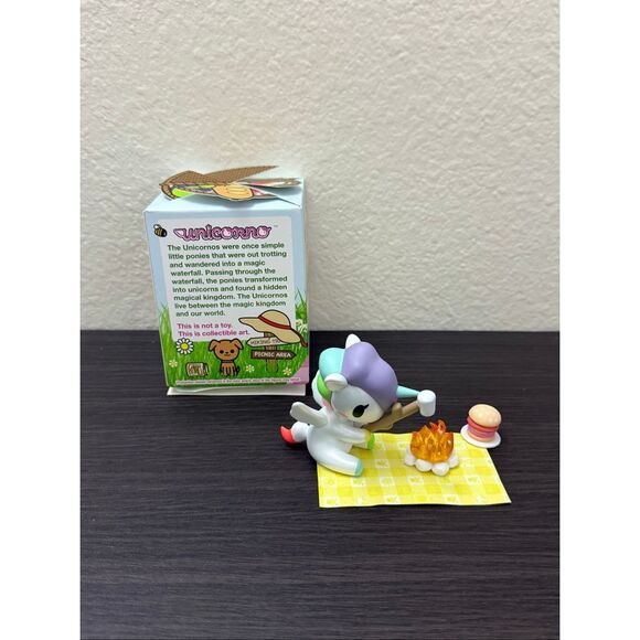 Tokidoki Picnic Party Unicorno Blind Box Figure - Campfire Cutie - Picture 2 of 4